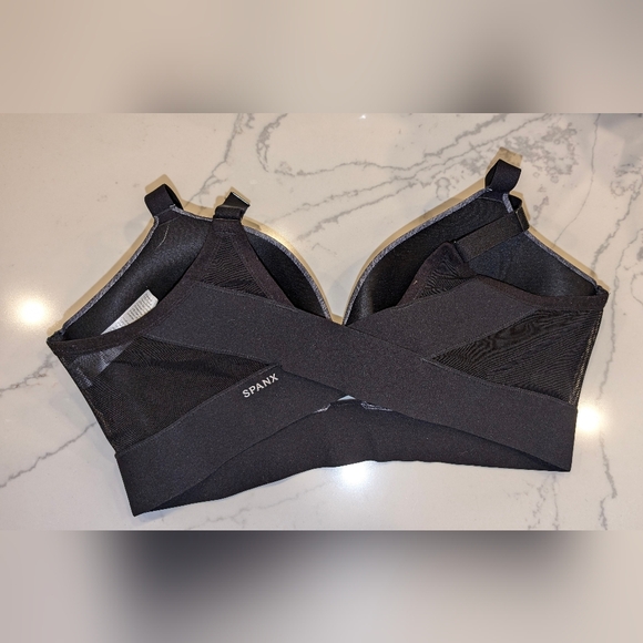 SPANX WRK2WAVE BRA - Picture 2 of 4